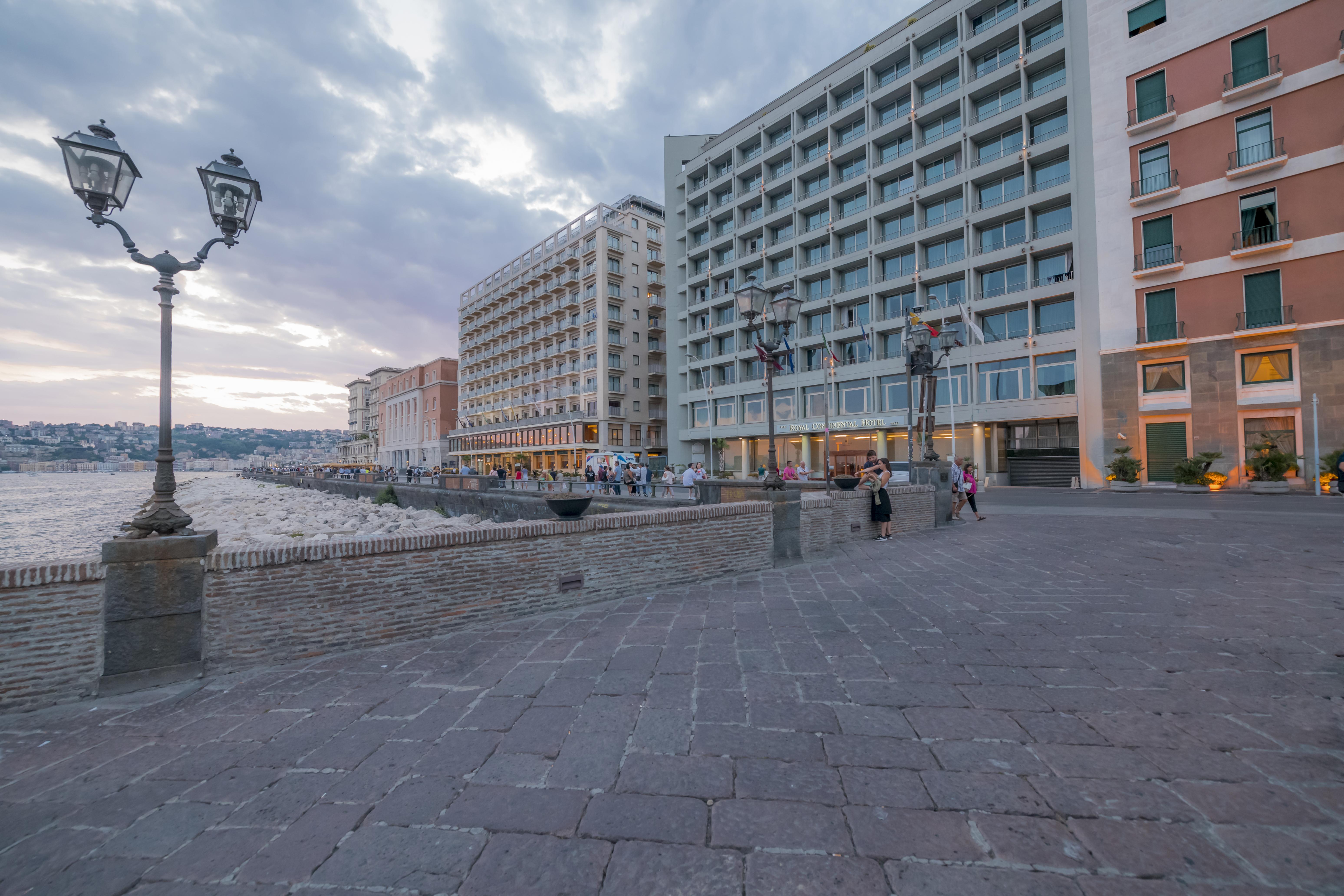 Hotel Royal Continental Napoli Bagian luar foto
