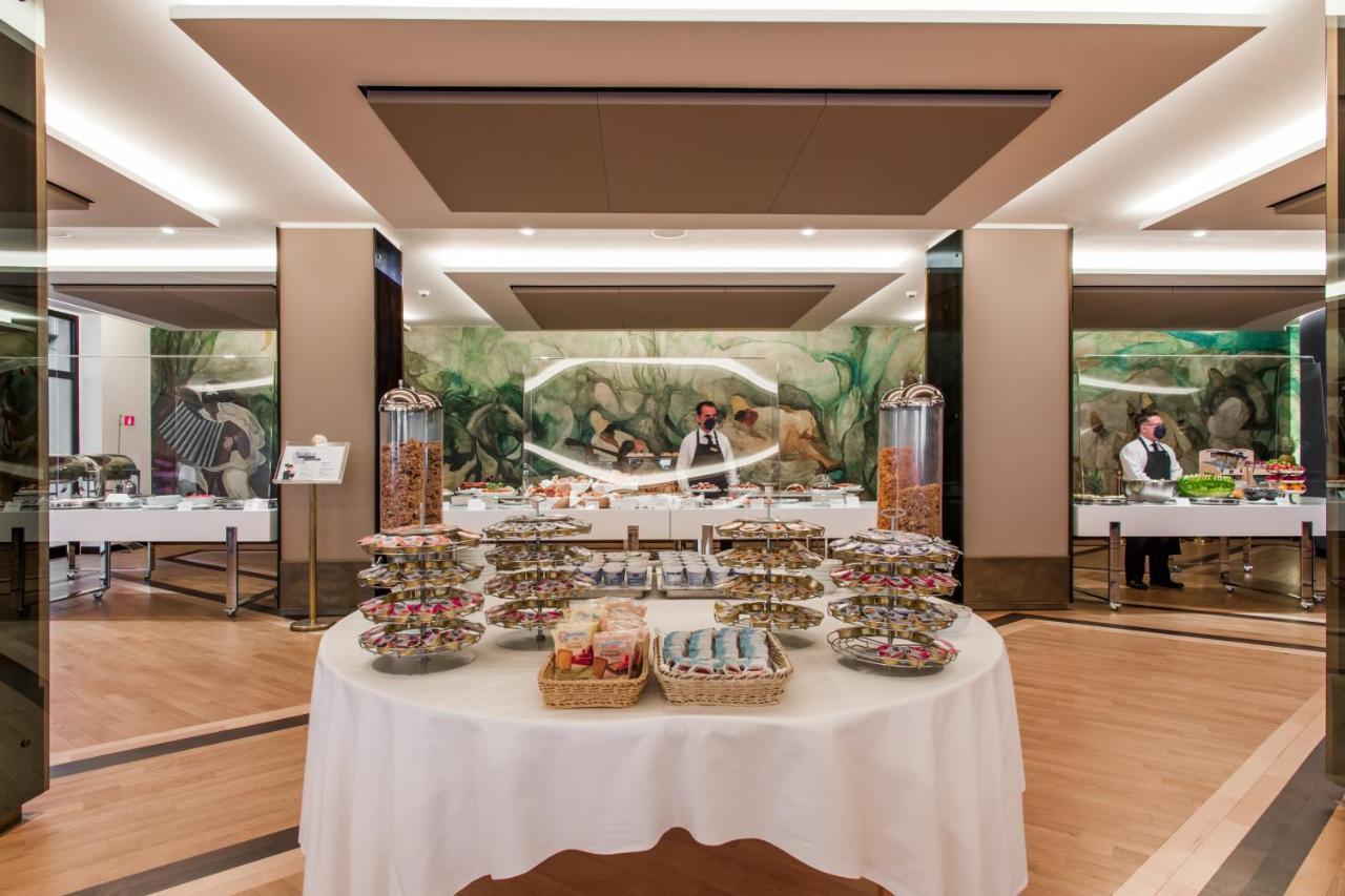 Hotel Royal Continental Napoli Bagian luar foto