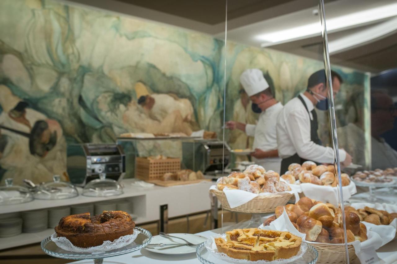 Hotel Royal Continental Napoli Bagian luar foto