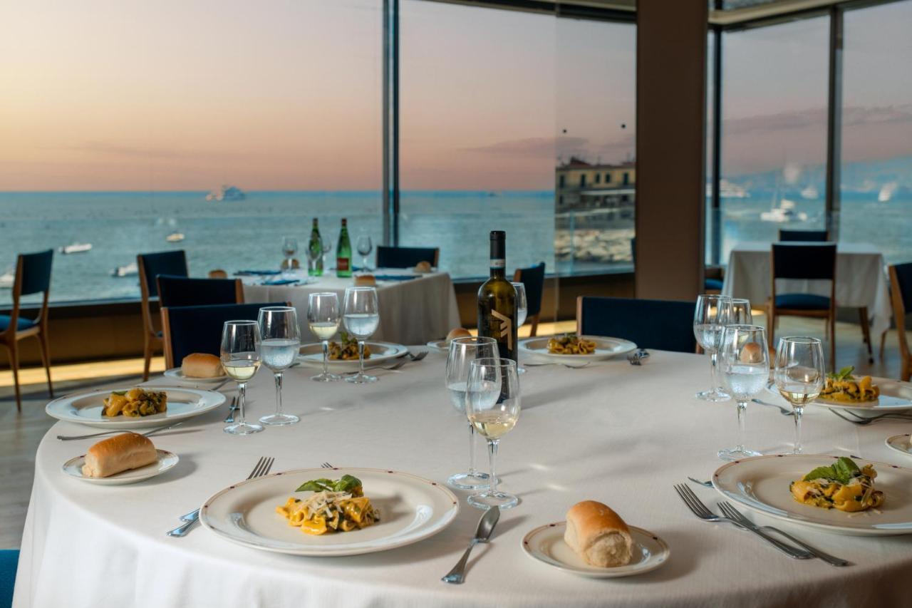 Hotel Royal Continental Napoli Bagian luar foto