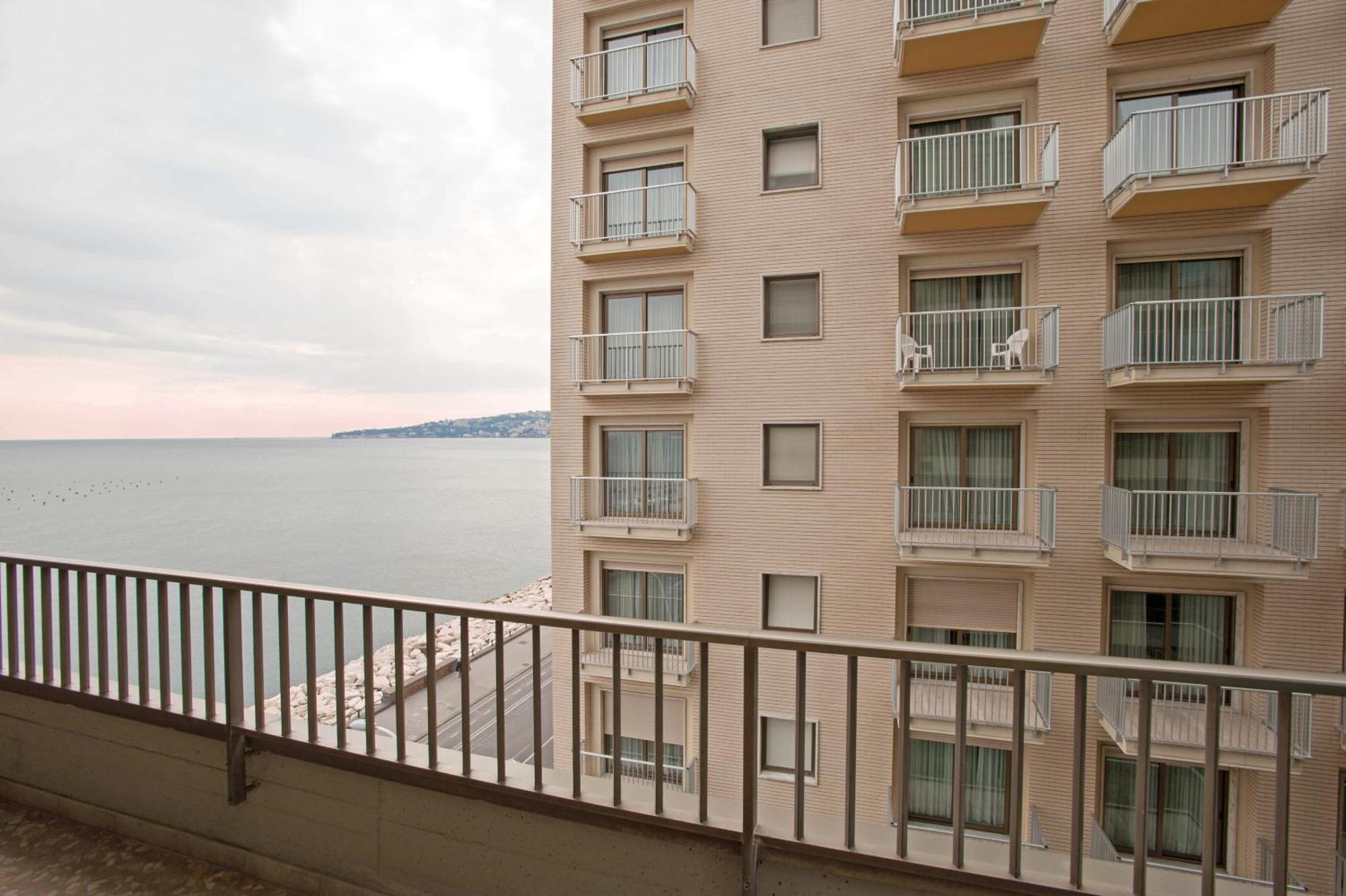 Hotel Royal Continental Napoli Bagian luar foto